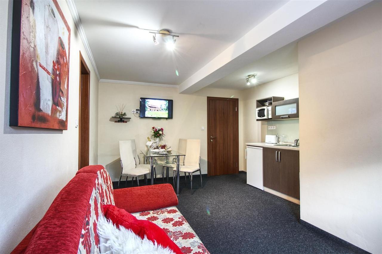 Apartmany Pacific 데마노브스카돌리나 외부 사진