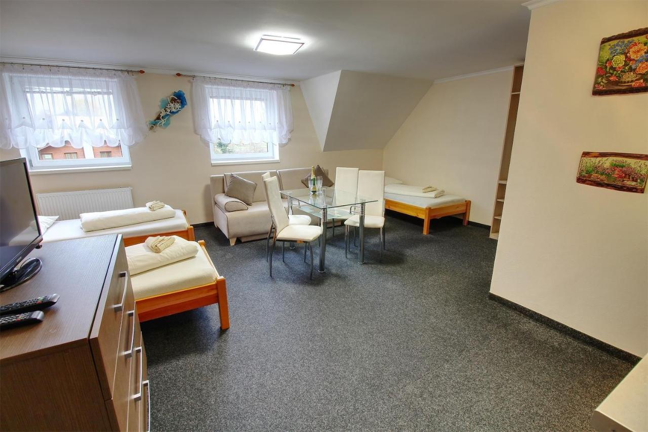 Apartmany Pacific 데마노브스카돌리나 외부 사진