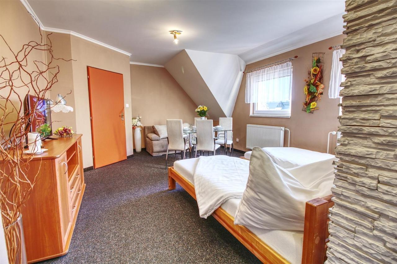 Apartmany Pacific 데마노브스카돌리나 외부 사진
