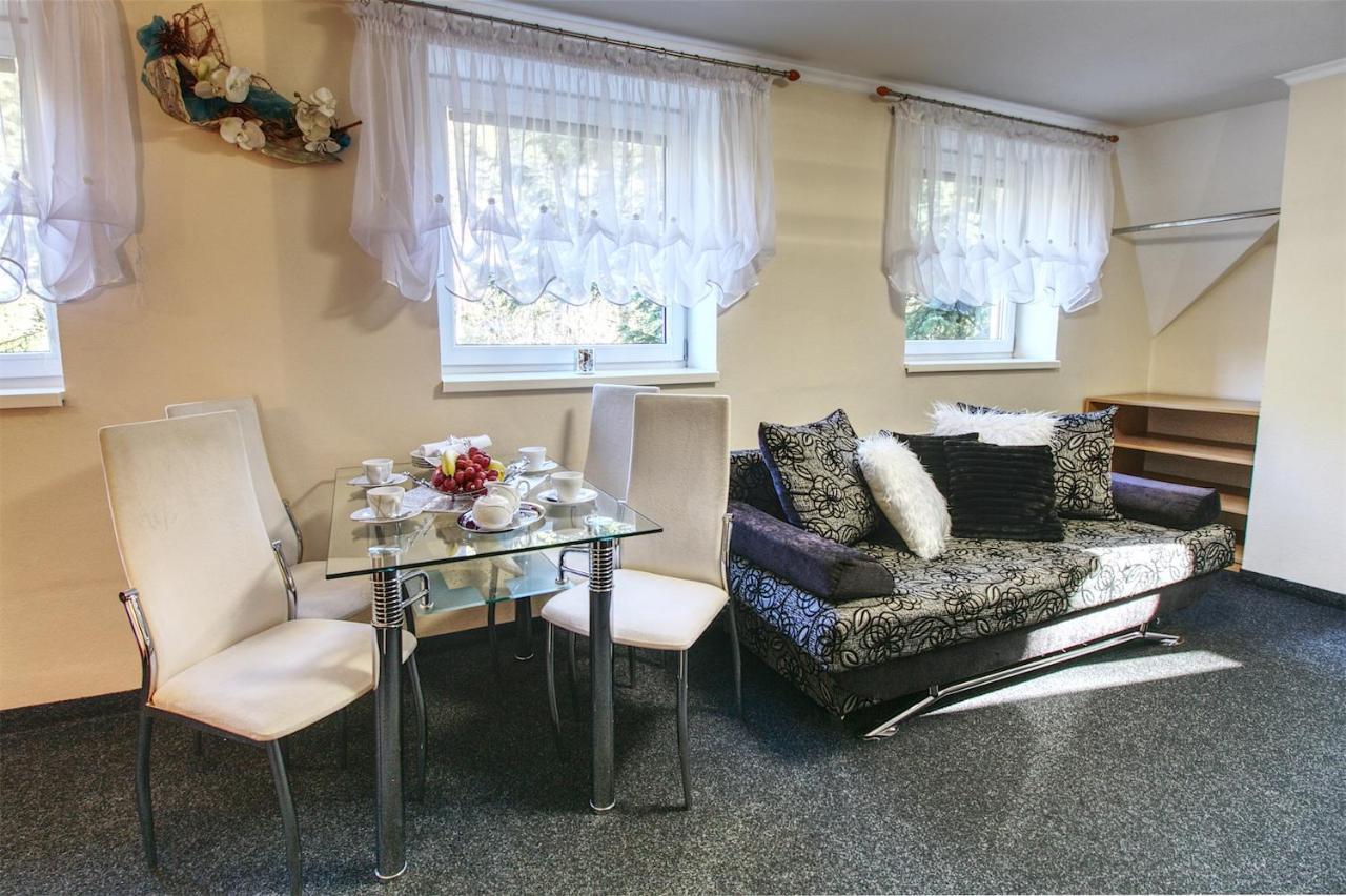 Apartmany Pacific 데마노브스카돌리나 외부 사진