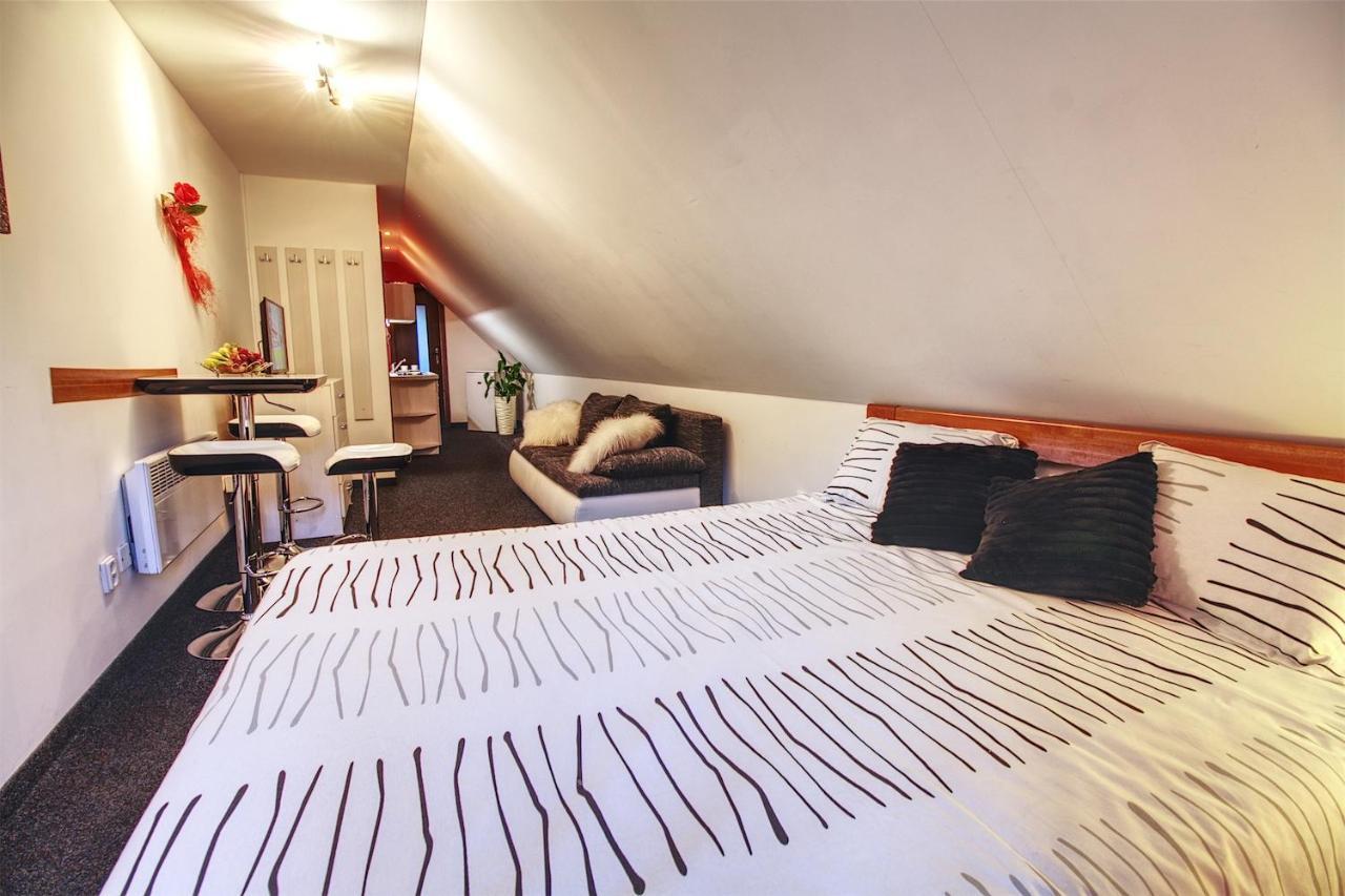 Apartmany Pacific 데마노브스카돌리나 외부 사진