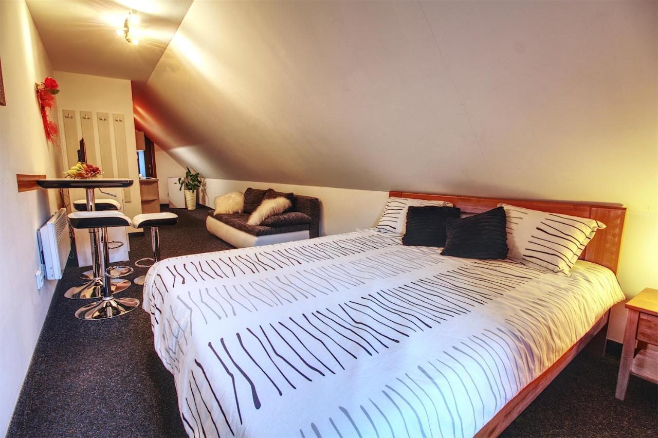 Apartmany Pacific 데마노브스카돌리나 외부 사진