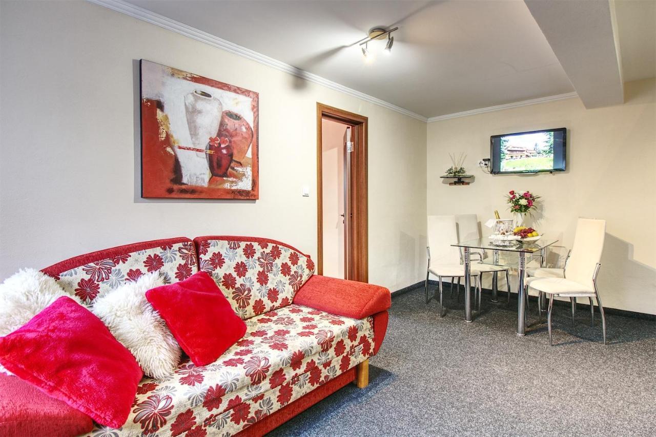 Apartmany Pacific 데마노브스카돌리나 외부 사진